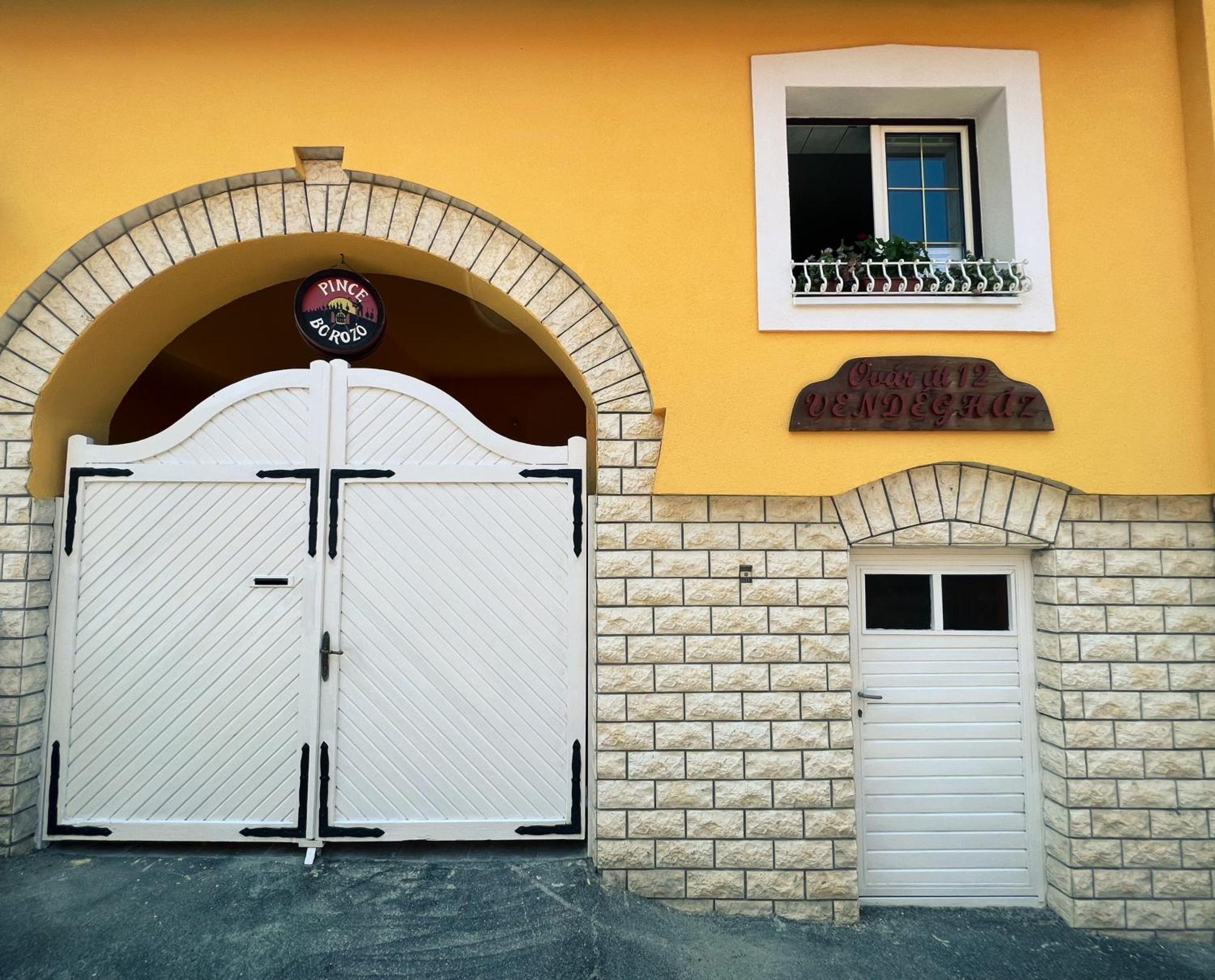 Óvár 12 Vendégház Tokaj Exterior foto