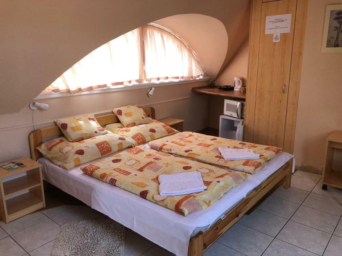 Óvár 12 Vendégház Tokaj Exterior foto